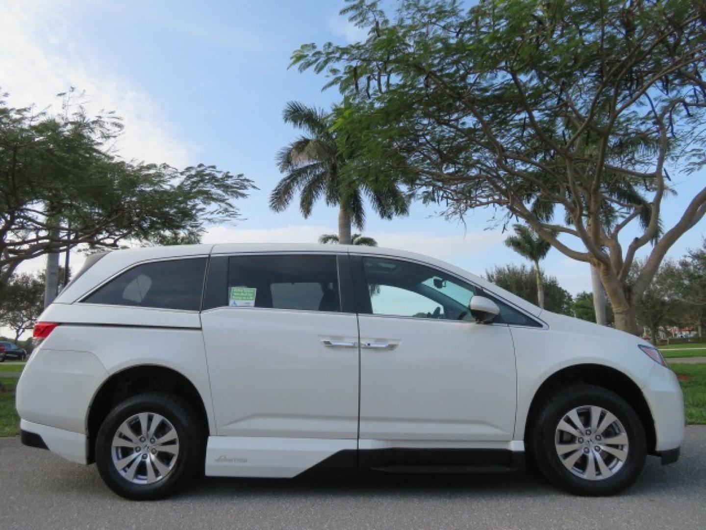 2016 White /Truffle Honda Odyssey (5FNRL5H63GB) , Automatic transmission, located at 4301 Oak Circle #19, Boca Raton, FL, 33431, (954) 561-2499, 26.388861, -80.084038 - You are looking at Gorgeous Pearl White Diamond 2016 Honda Odyssey EX-L VMI Northstar Handicap Wheelchair Conversion Van with 79K Original Miles, In-Floor Power Side Entry Ramp with Kneeling Van Function, Passenger Side 6 Way Transfer Seat, Quick Release Driver's Seat, Hand Controls, Tie Down System - Photo#1